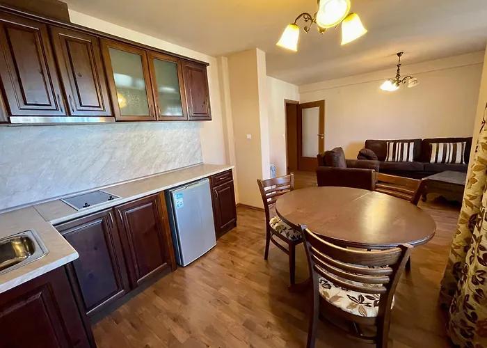 Апартамент Private Next To Bellevue Банско